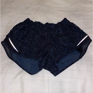 Lululemon Hotty Hot Shorts 2.5” Deep Teal/Navy Floral Print